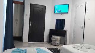 Отель Family hotel Iglika Yambol Ямбол Двухместный номер с 2 отдельными кроватями-34